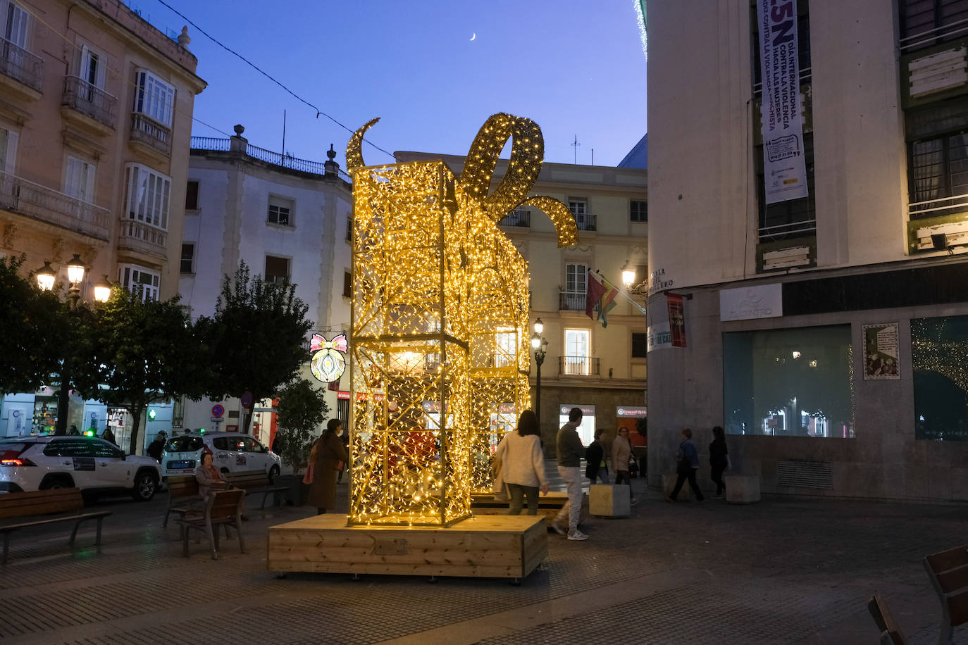 Fotos: Así brilla Cádiz con su alumbrado de Navidad