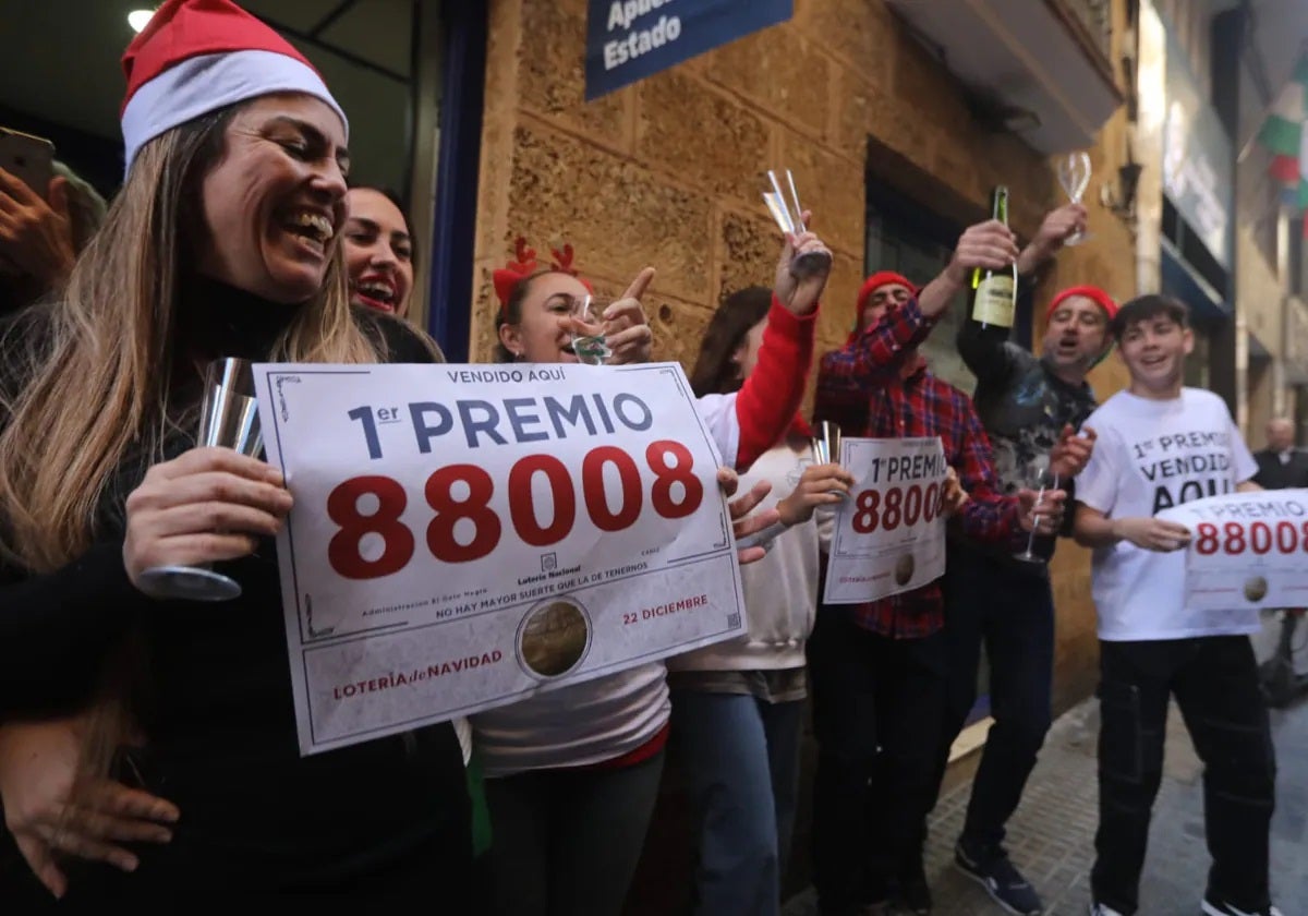 La administración 'El Gato Negro' de Cádiz vendió 'El Gordo' de Navidad el pasado año 2023