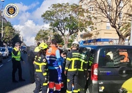 Accidente en la Avenida principal de Cádiz con tres coches implicados y una persona hospitalizada