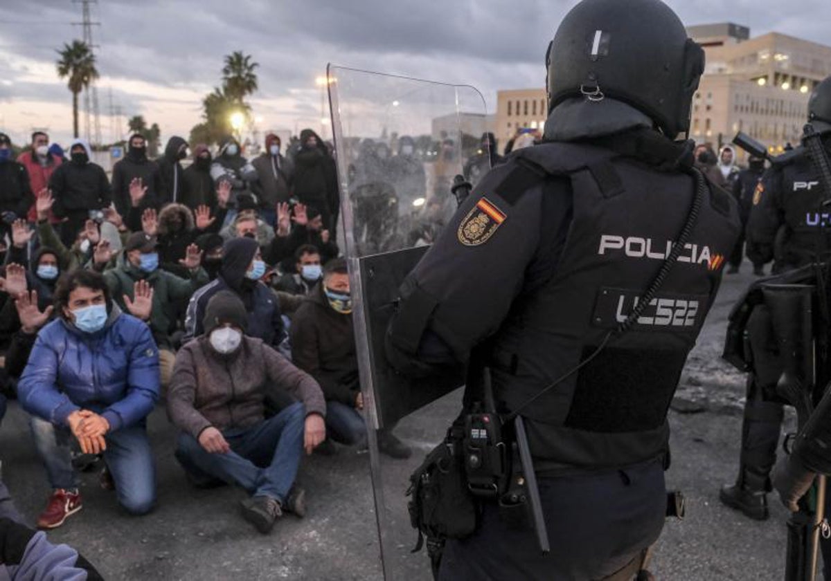 El convenio del Metal de Cádiz se dilata y queda descartada su firma para antes de final de año