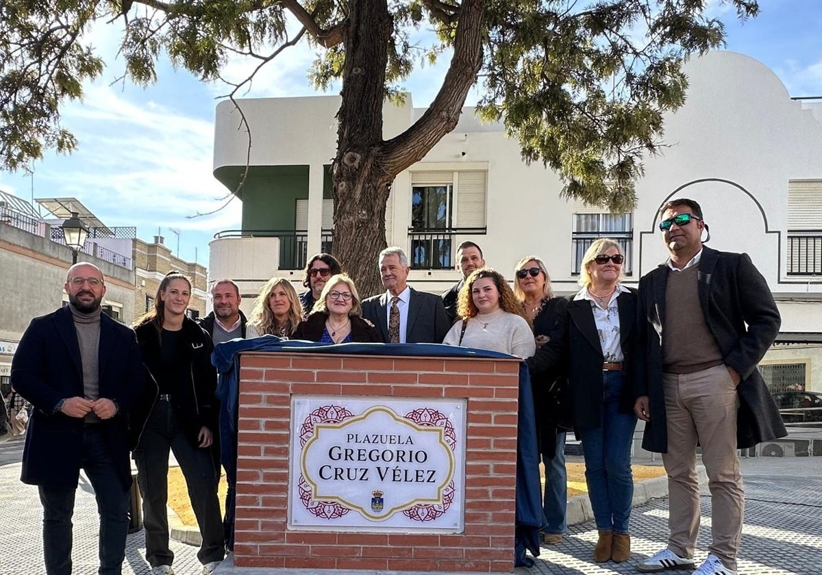 Inaugurada la Plazuela Gregorio Cruz Vélez en la Avenida de Los Toreros de El Puerto