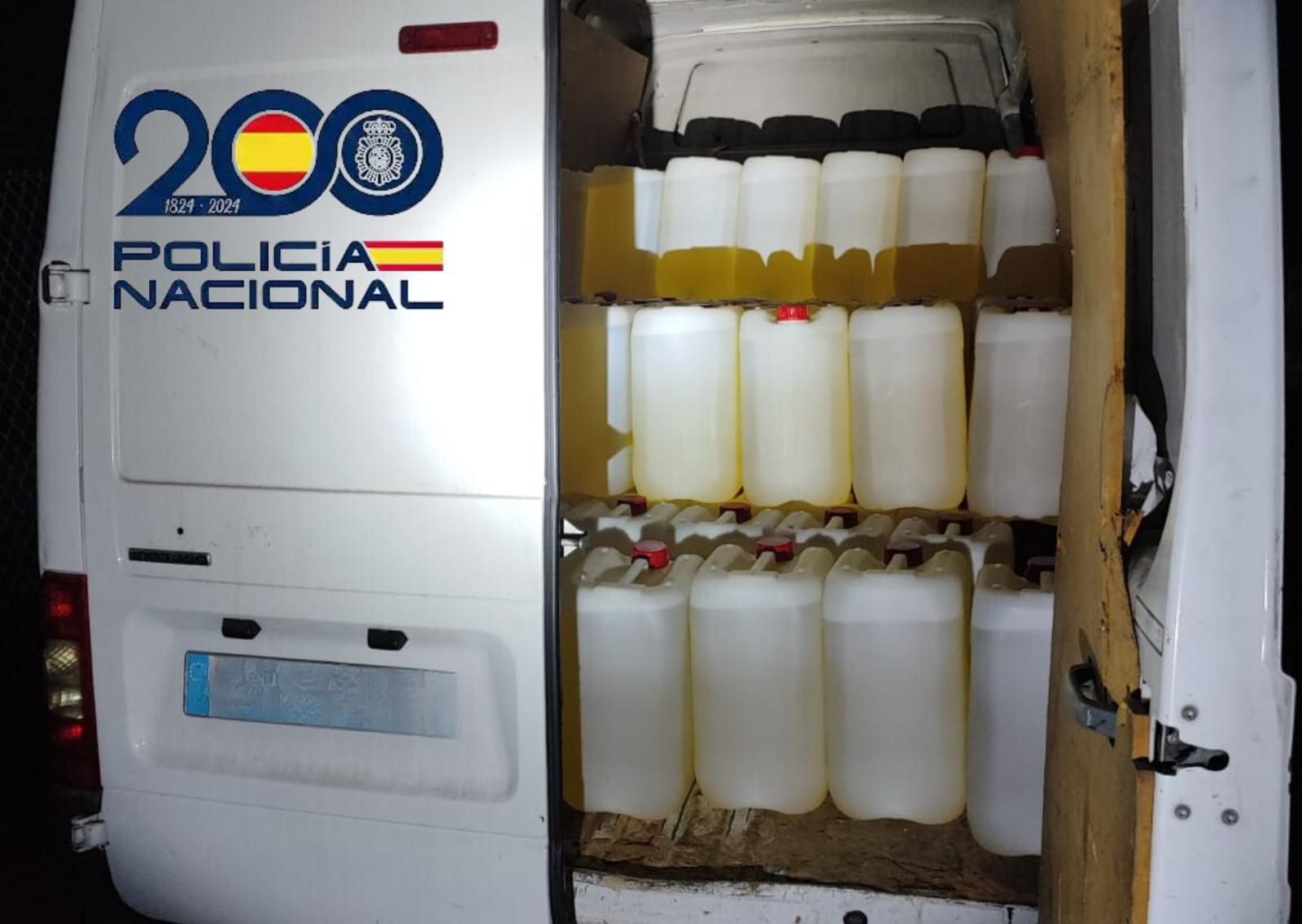 Nuevo golpe contra la logística de las narcolanchas: 1.600 litros de gasolina incautados en El Puerto y Puerto Real