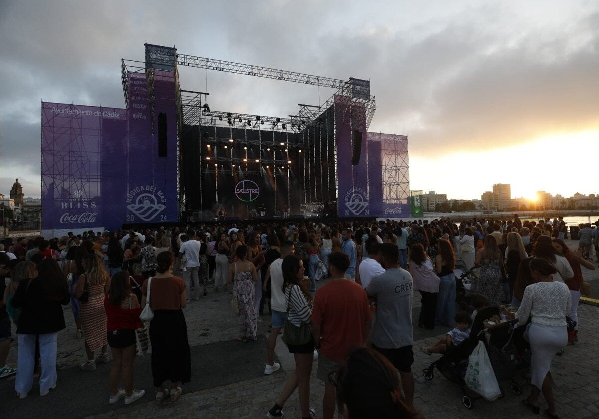 Ambiente durante el primer día del Música del Mar en la última edición