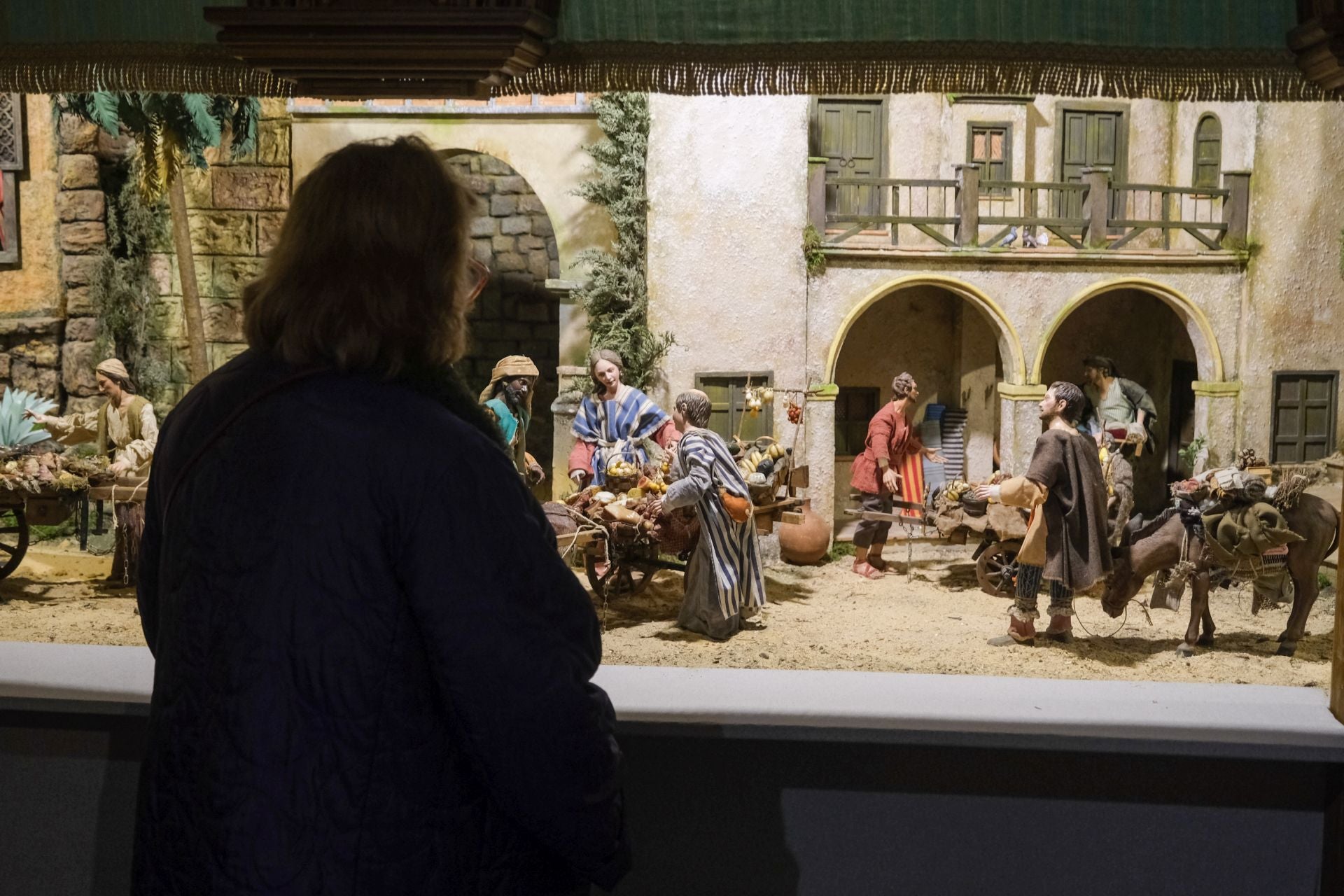 Cádiz, así brilla en Navidad: un paseo por sus calles, sus plazas y sus belenes