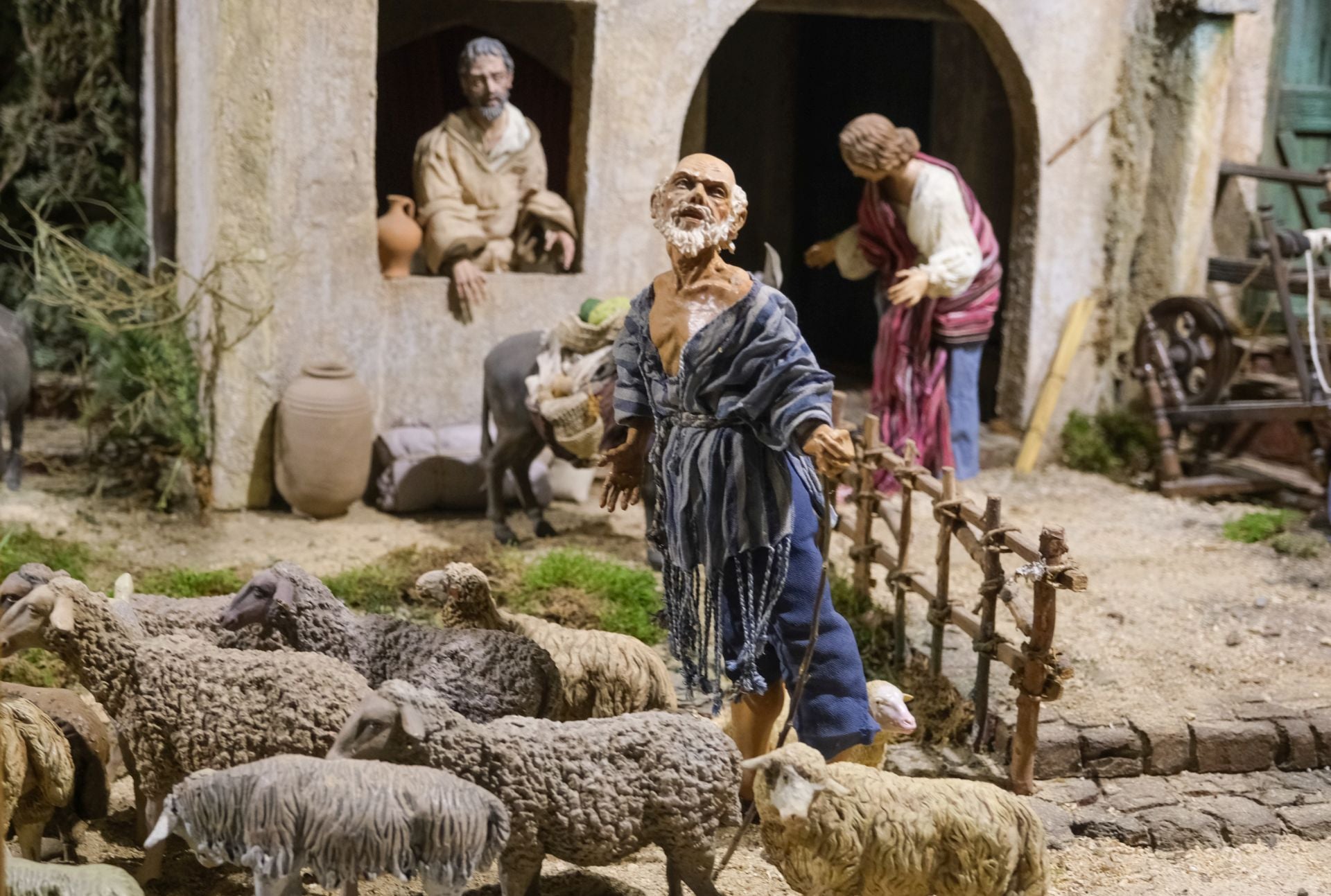 Cádiz, así brilla en Navidad: un paseo por sus calles, sus plazas y sus belenes