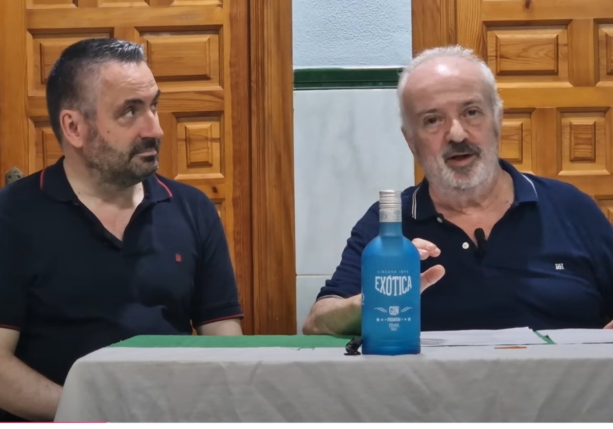 Antonio Martín en una charla en la peña Nuestra Andalucía que ahora cierra