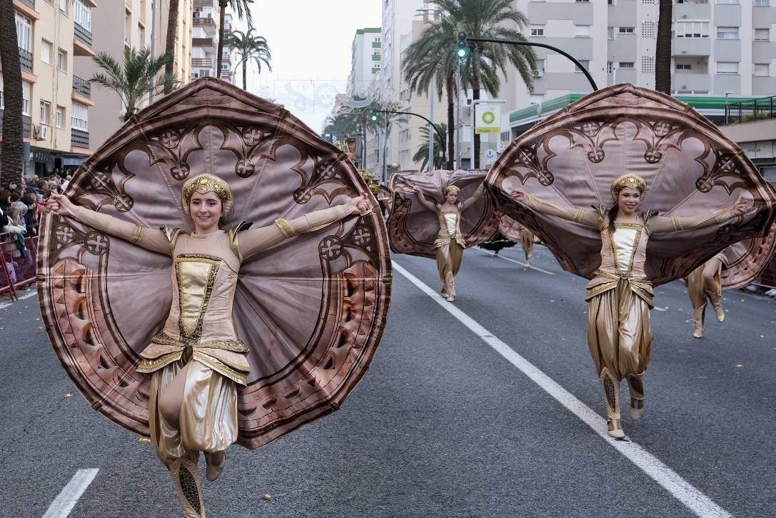 FOTOS: Melchor, Gaspar y Baltasar protagonizan una Cabalgata de cine en Cádiz en 2025