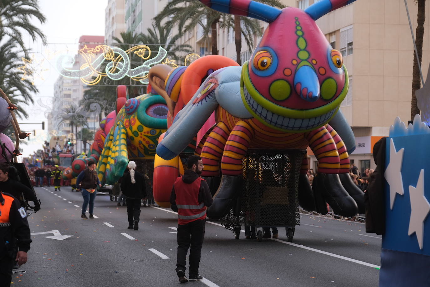 FOTOS: Melchor, Gaspar y Baltasar protagonizan una Cabalgata de cine en Cádiz en 2025