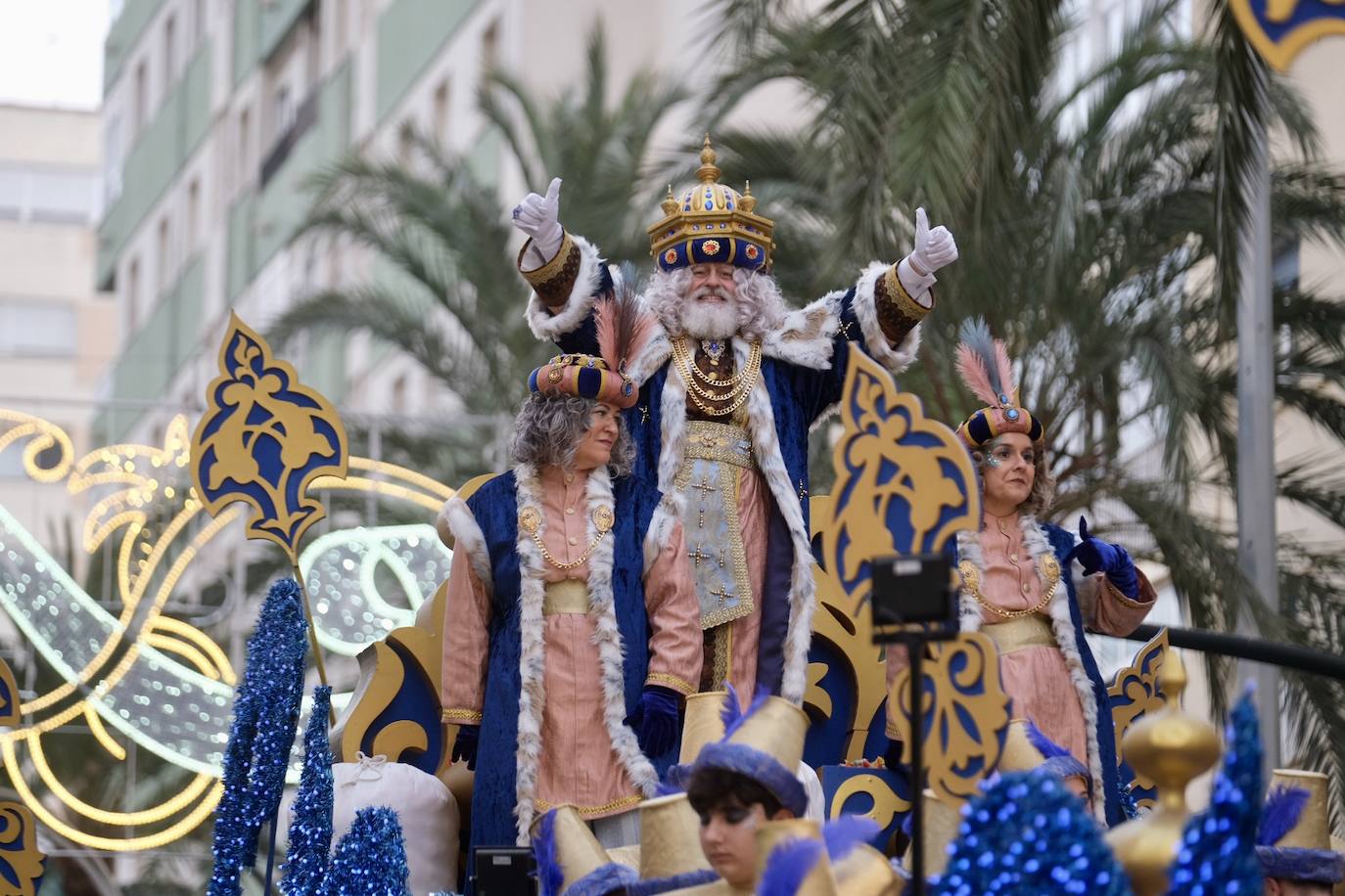 FOTOS: Melchor, Gaspar y Baltasar protagonizan una Cabalgata de cine en Cádiz en 2025