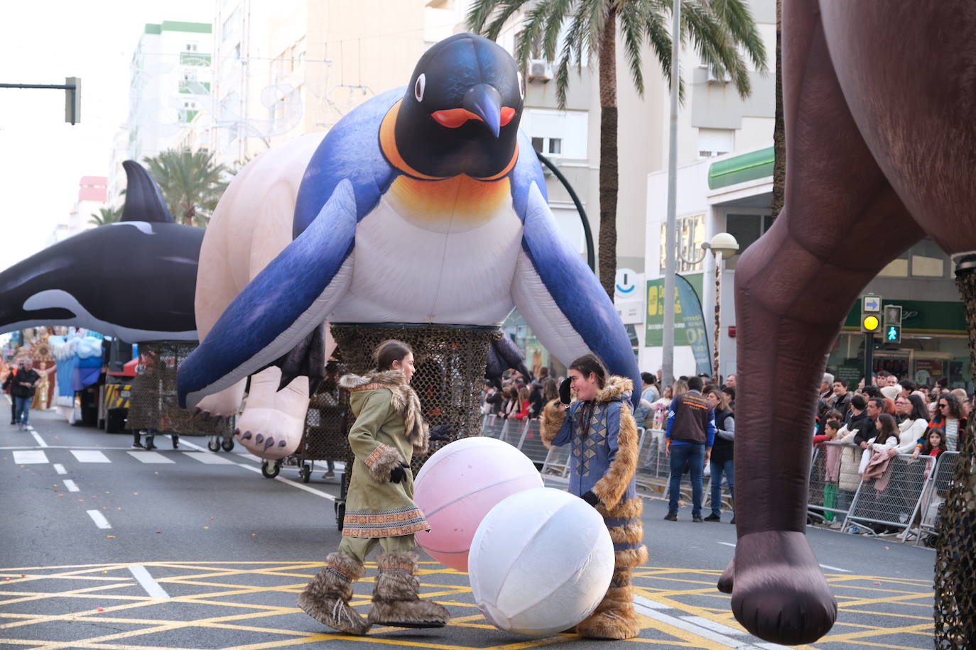 FOTOS: Melchor, Gaspar y Baltasar protagonizan una Cabalgata de cine en Cádiz en 2025