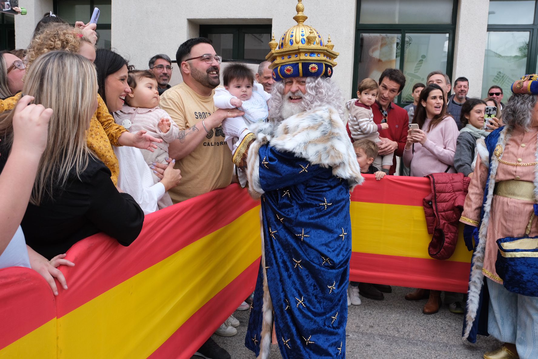 Fotos: Así trabajan los Reyes Magos antes de la Gran Cabalgata de Cádiz