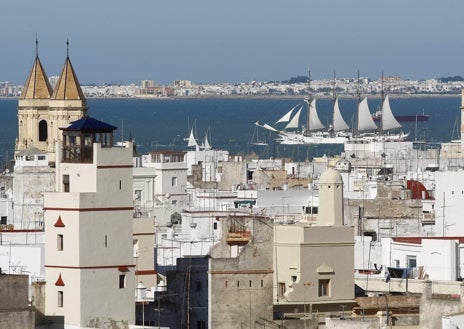 Imagen secundaria 1 - Su nombre, el astillero, la tradición: el buque Elcano y Cádiz, una unión que toma más fuerza con la guardiamarina Leonor