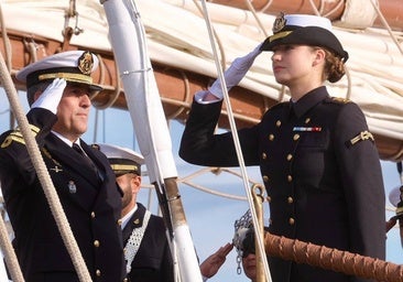 Fotos: La princesa Leonor embarca en Cádiz en el Juan Sebastián Elcano