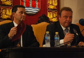 Un exalcalde de Arcos y todos sus concejales, al banquillo por 'enchufar' en el Ayuntamiento a hijos, cuñados, sobrinos, hermanos...