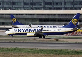 Almudena Martínez ve una «mala noticia» la marcha de Ryanair de Jerez y espera que el Gobierno recapacite