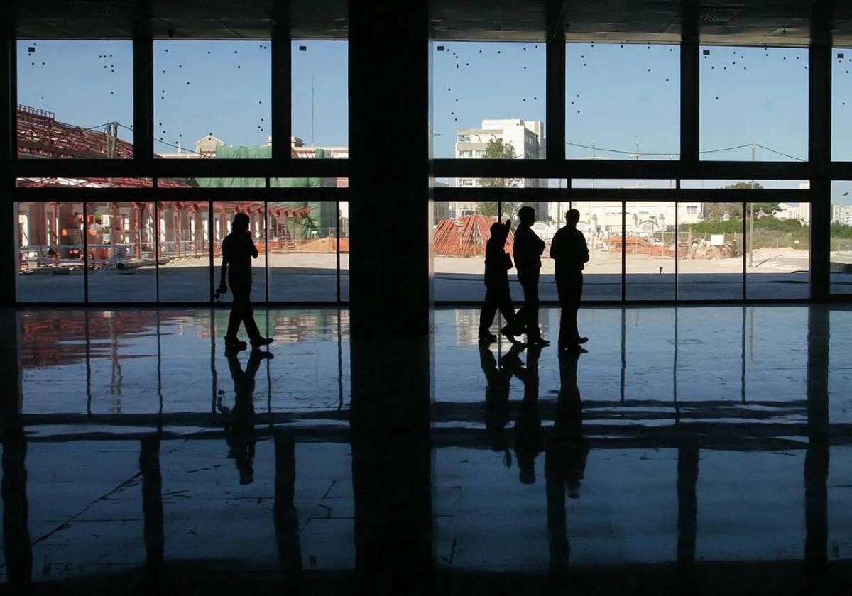 Imagen del vestíbulo de la estación de Cádiz que se abrirá al público como nuevo acceso a la terminal en los próximos meses