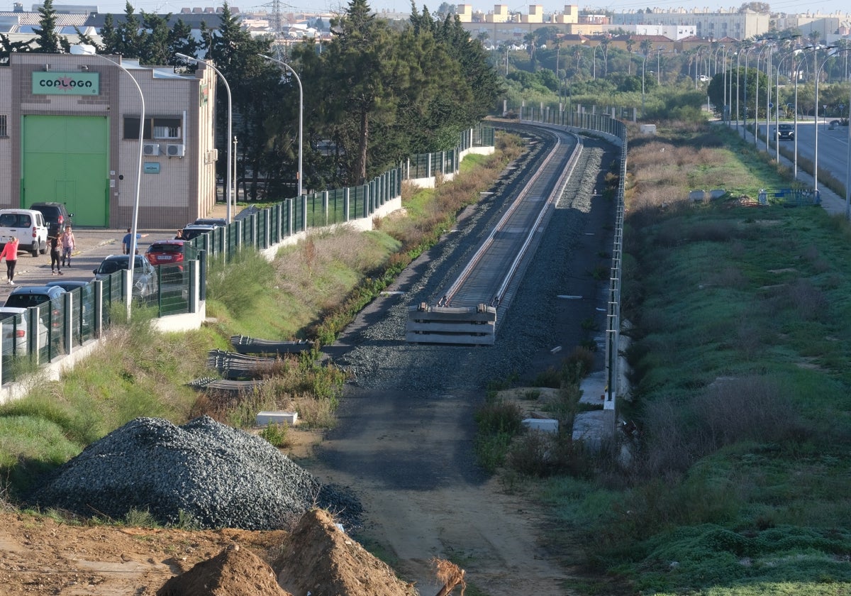 Solo faltan 800 metros de traviesas para acabar la obra