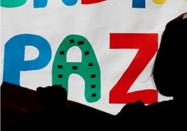 El colegio Nuestra Señora de Lourdes de Cádiz organiza una marcha por la paz en el mundo