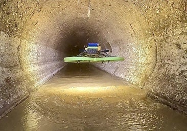 Un dron que viaja por las redes de alcantarillado: Aguas de Cádiz apuesta por esta herramienta para digitalizar las canalizaciones