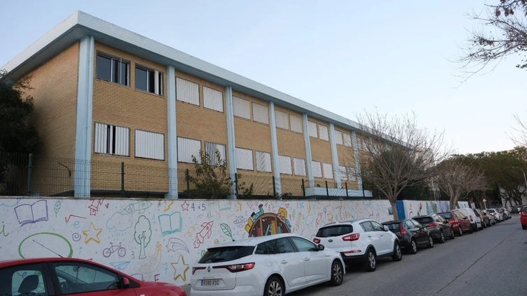 El solar del desaparecido colegio Adolfo de Castro de Cádiz se destinará a viviendas