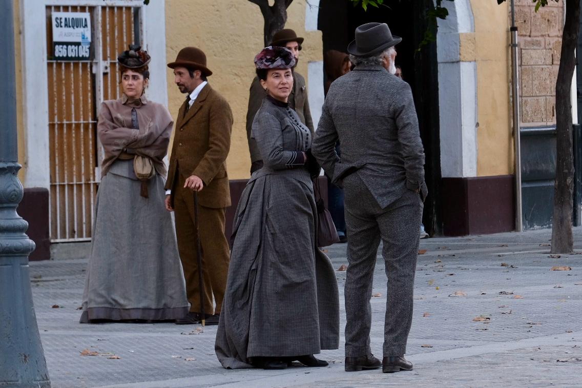 Fotos: Cádiz se convierte en París para el rodaje de &#039;Young Sherlock&#039;