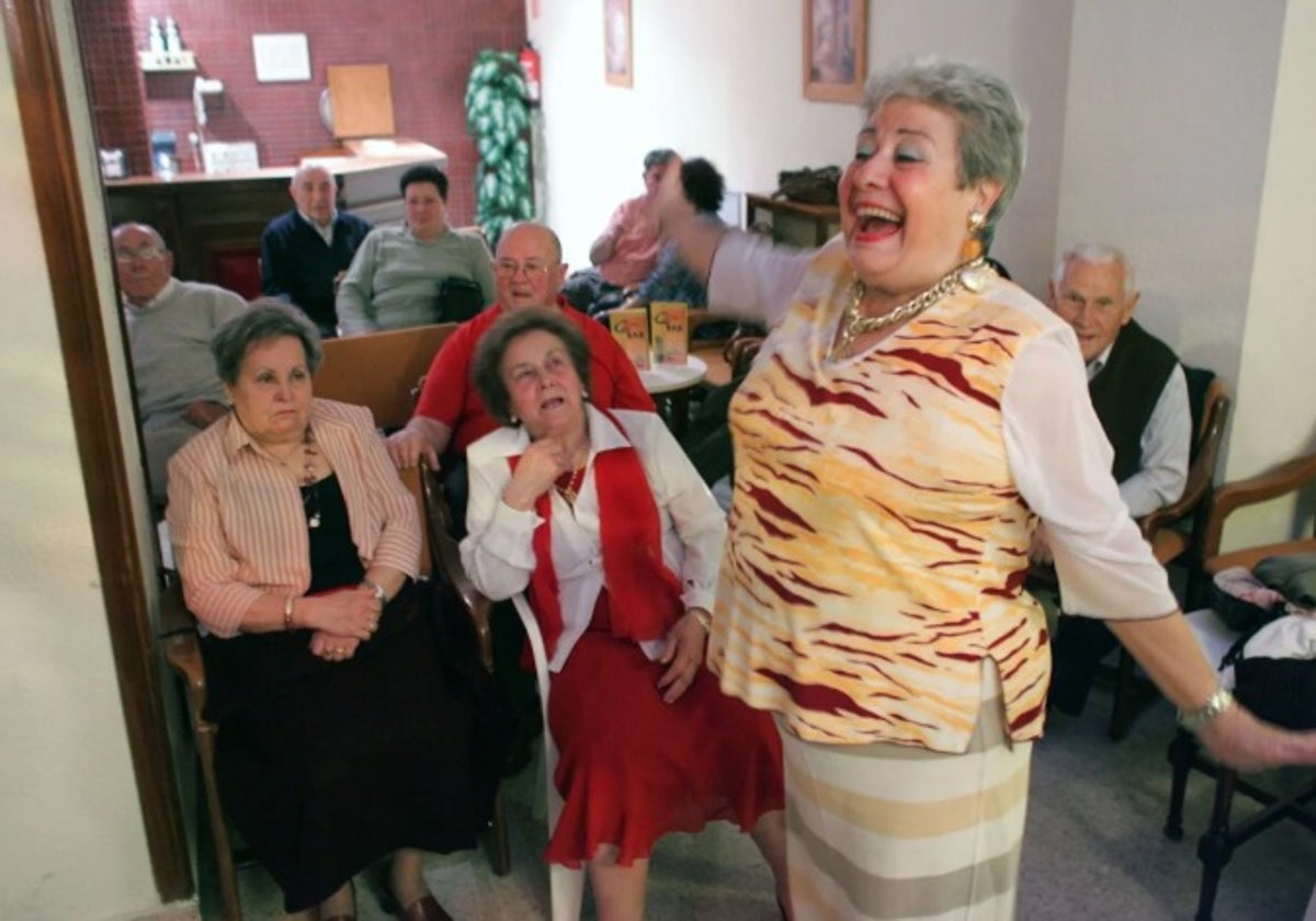 Cádiz honra a sus mayores con actividades que fomentan la participación.