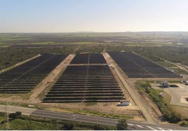 La Base Naval de Rota inaugura una planta solar fotovoltaica de autoconsumo de 10 hectáreas