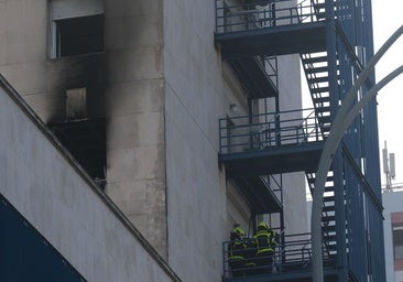 Los agentes de Científica de Cádiz, cuando las llamas hablan sobre un posible crimen