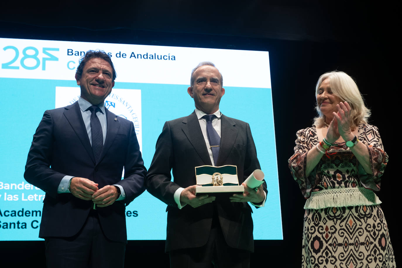 Fotos: La Junta entrega en Rota las Banderas de Andalucía 2025 de Cádiz