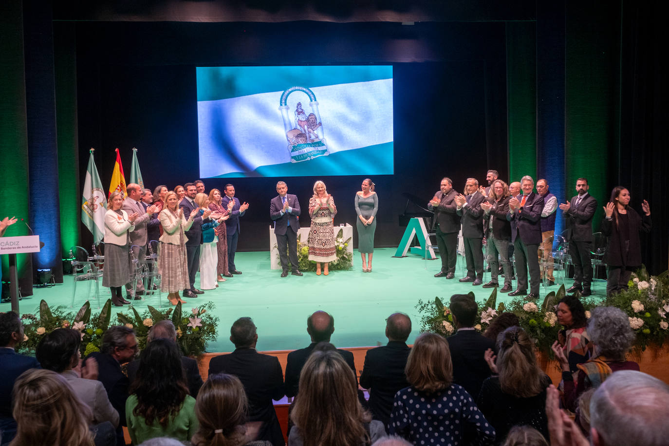 Fotos: La Junta entrega en Rota las Banderas de Andalucía 2025 de Cádiz