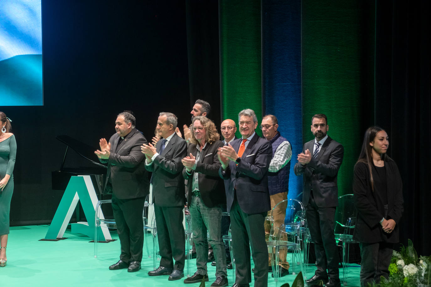 Fotos: La Junta entrega en Rota las Banderas de Andalucía 2025 de Cádiz