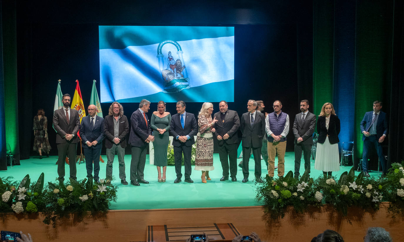 Fotos: La Junta entrega en Rota las Banderas de Andalucía 2025 de Cádiz