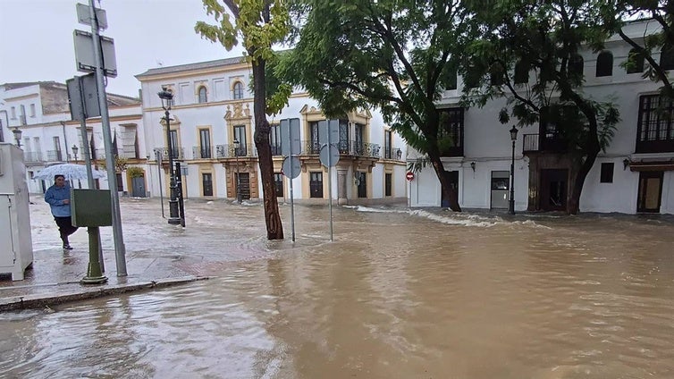 El servicio 112 atiende 15 incidencias por las precipitaciones en Cádiz