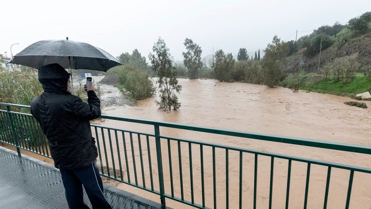 Temporal en Cádiz: la borrasca Jana activa el aviso naranja por lluvias torrenciales en el litoral gaditano