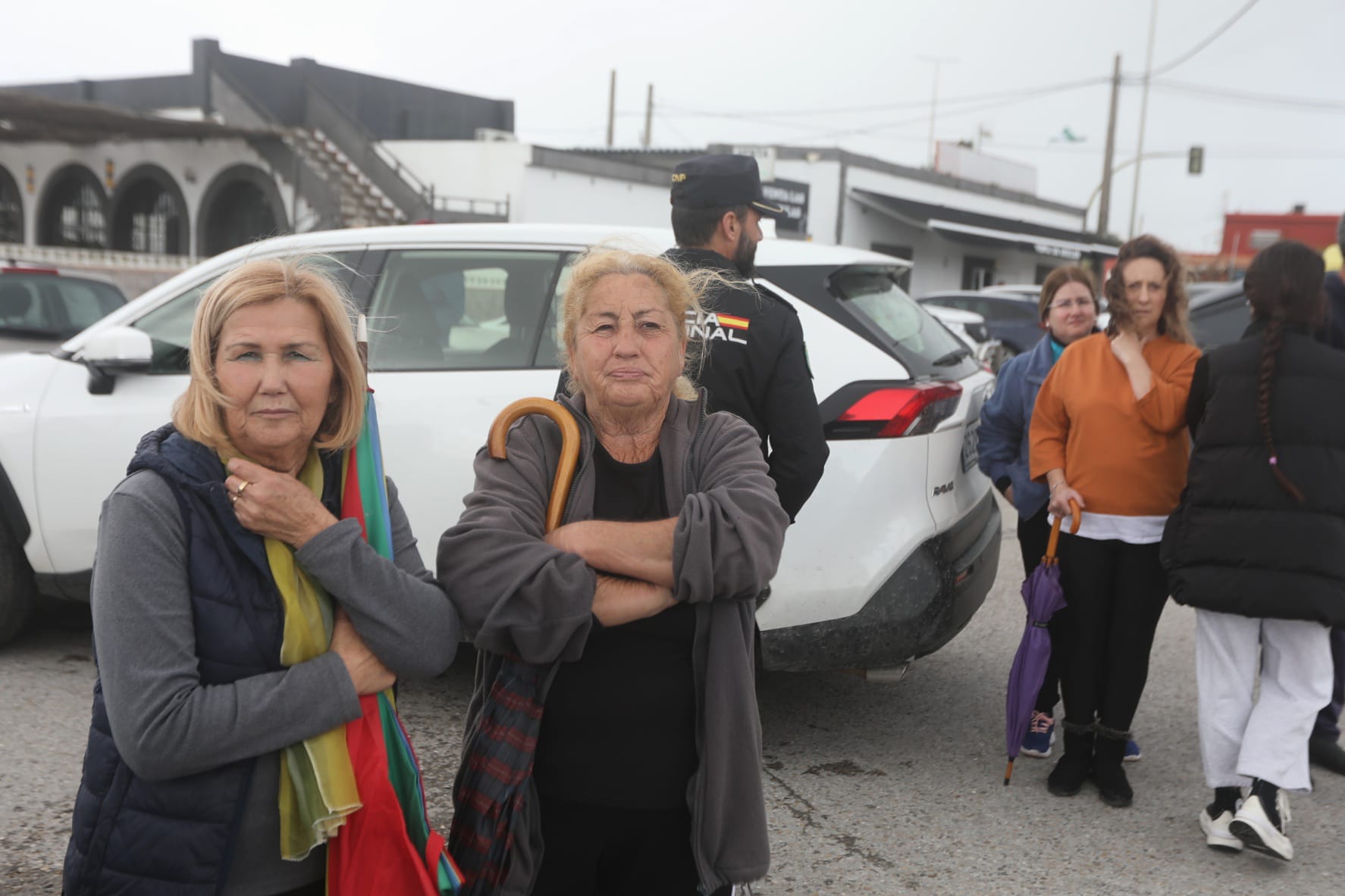 Imágenes de la crecida del Guadalete en Jerez: 200 desalojados y trabajo sobre el terreno