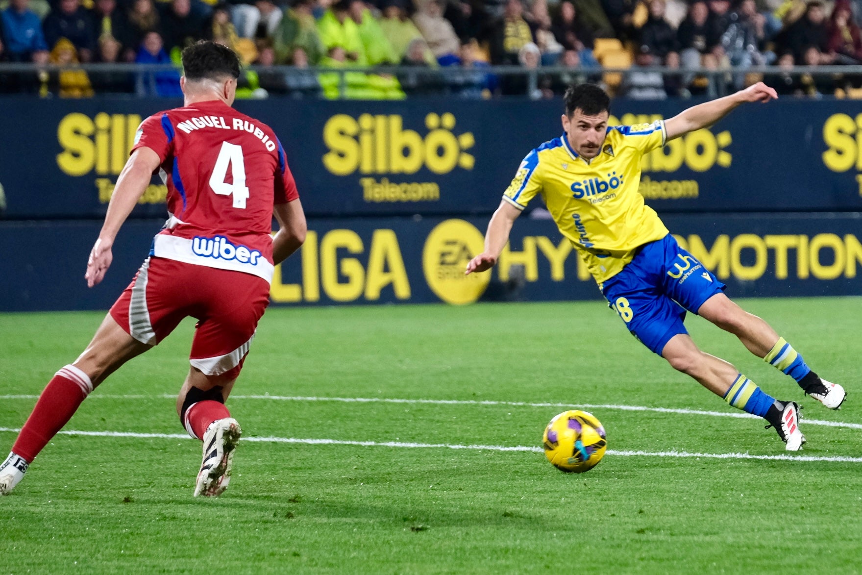 Las imágenes del partidos Cádiz CF 1-0 Granada