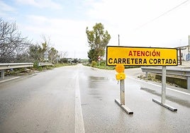 Estas son las siete carreteras que permanecen cortadas en Cádiz por la lluvia