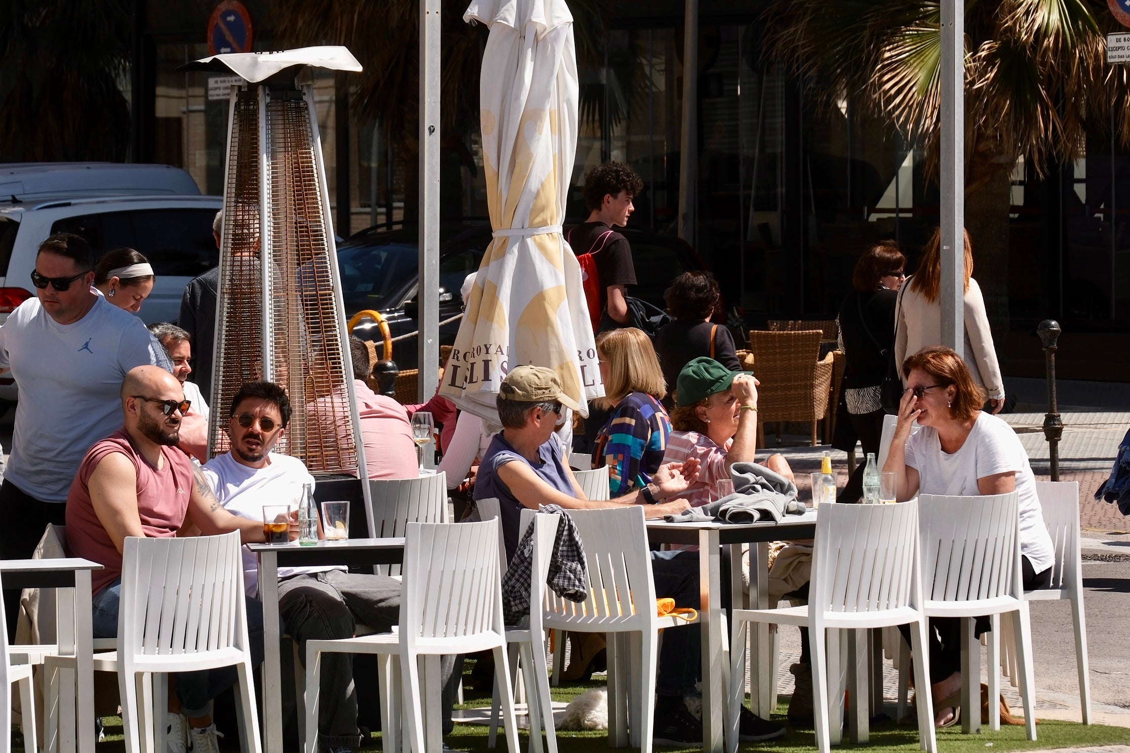 Fotos: Cádiz disfruta de su primer fin de semana de sol tras un mes de lluvia