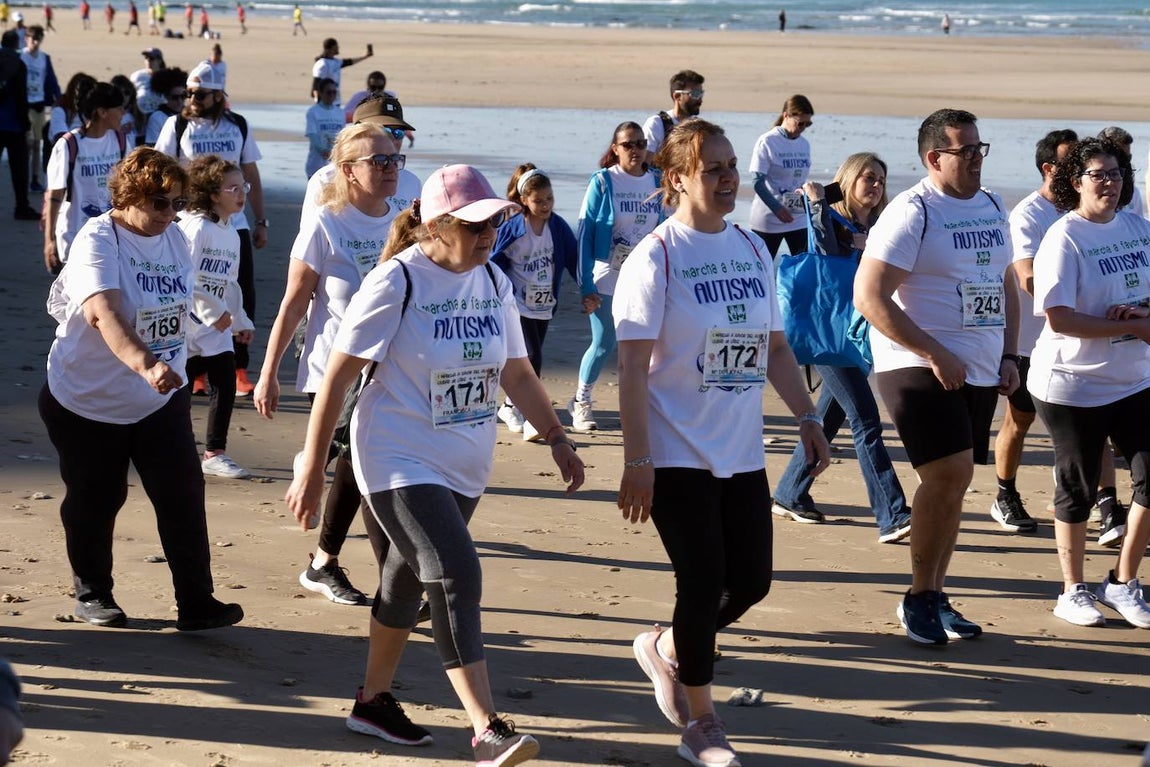 Cádiz celebra la primera edición de la marcha a favor del autismo