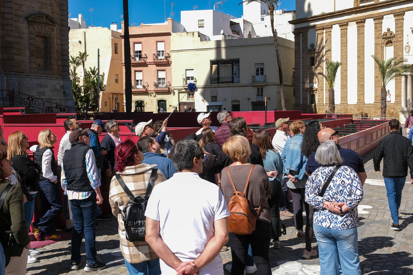 Fotos: Desembarco de turistas en Cádiz con 12.000 cruceristas