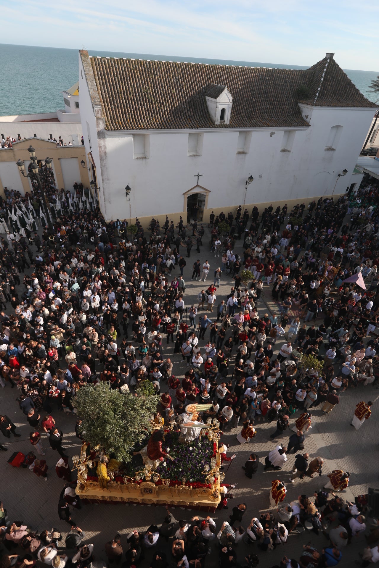Las imágenes de la cofradía de El Huerto, el Jueves Santo en Cádiz | Semana Santa 2025