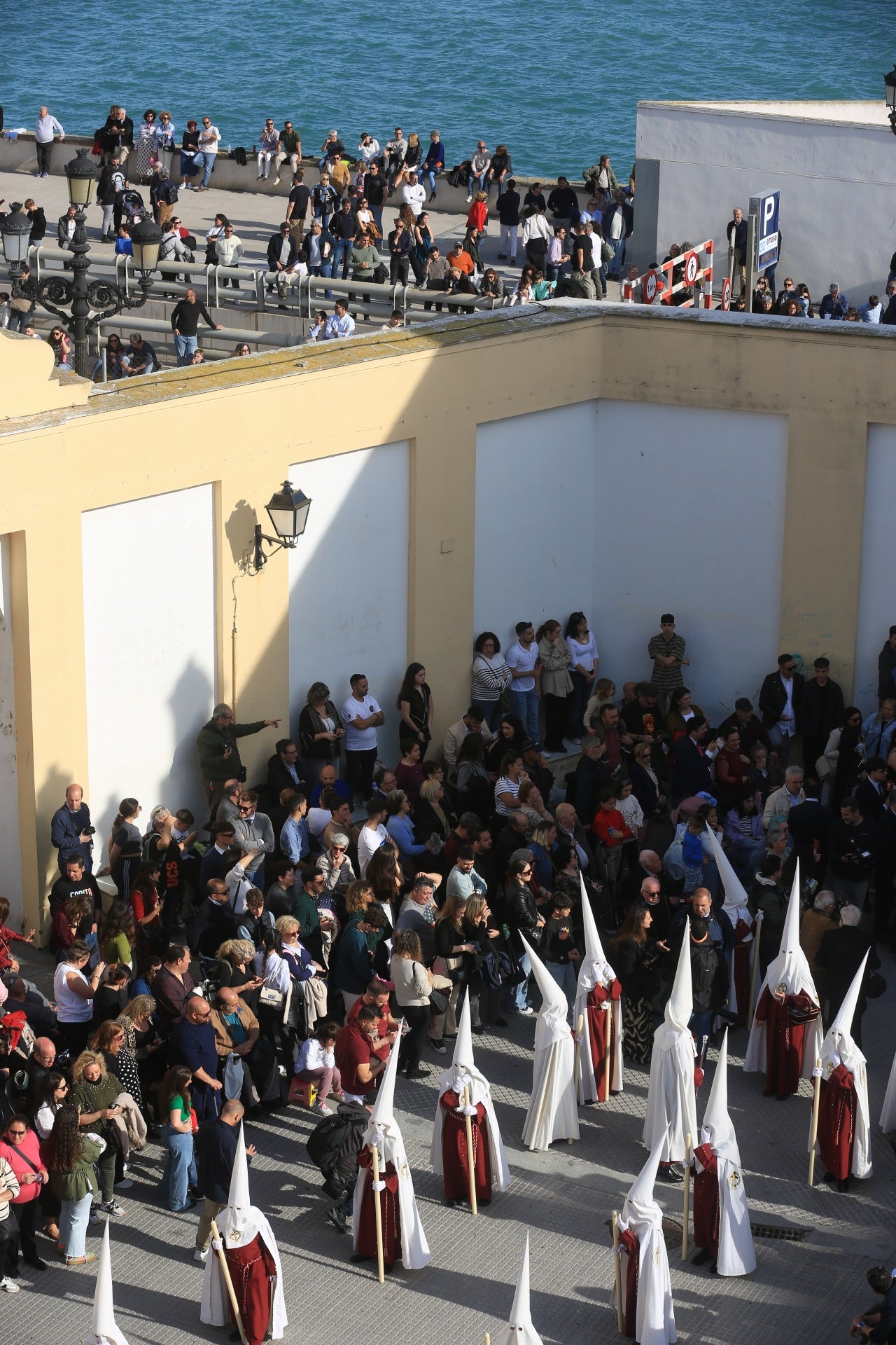 Las imágenes de la cofradía de El Huerto, el Jueves Santo en Cádiz | Semana Santa 2025