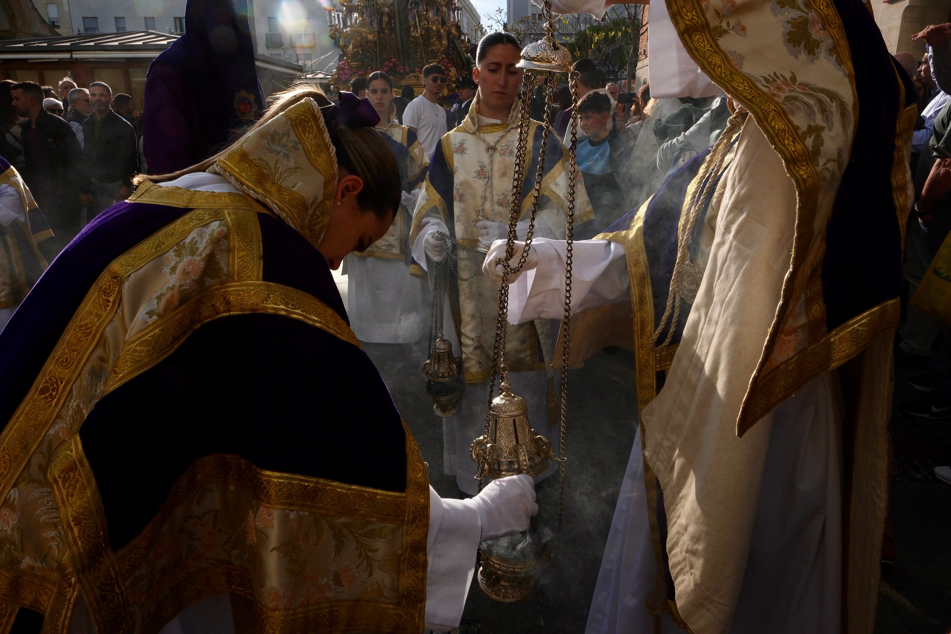 Fotos: Afligidos el Jueves Santa en la Semana Santa de Cádiz 2025