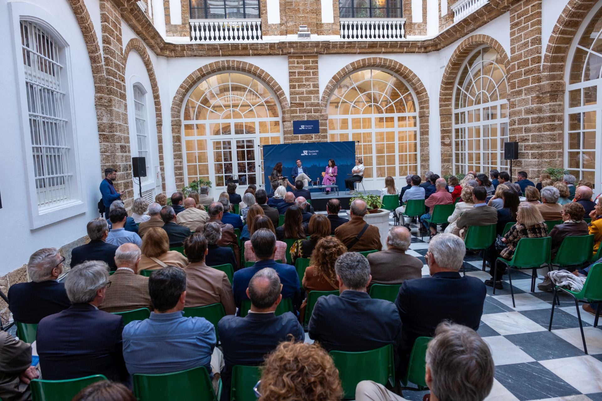 Fotos: Ignacio Moreno Bustamante presenta su nuevo libro
