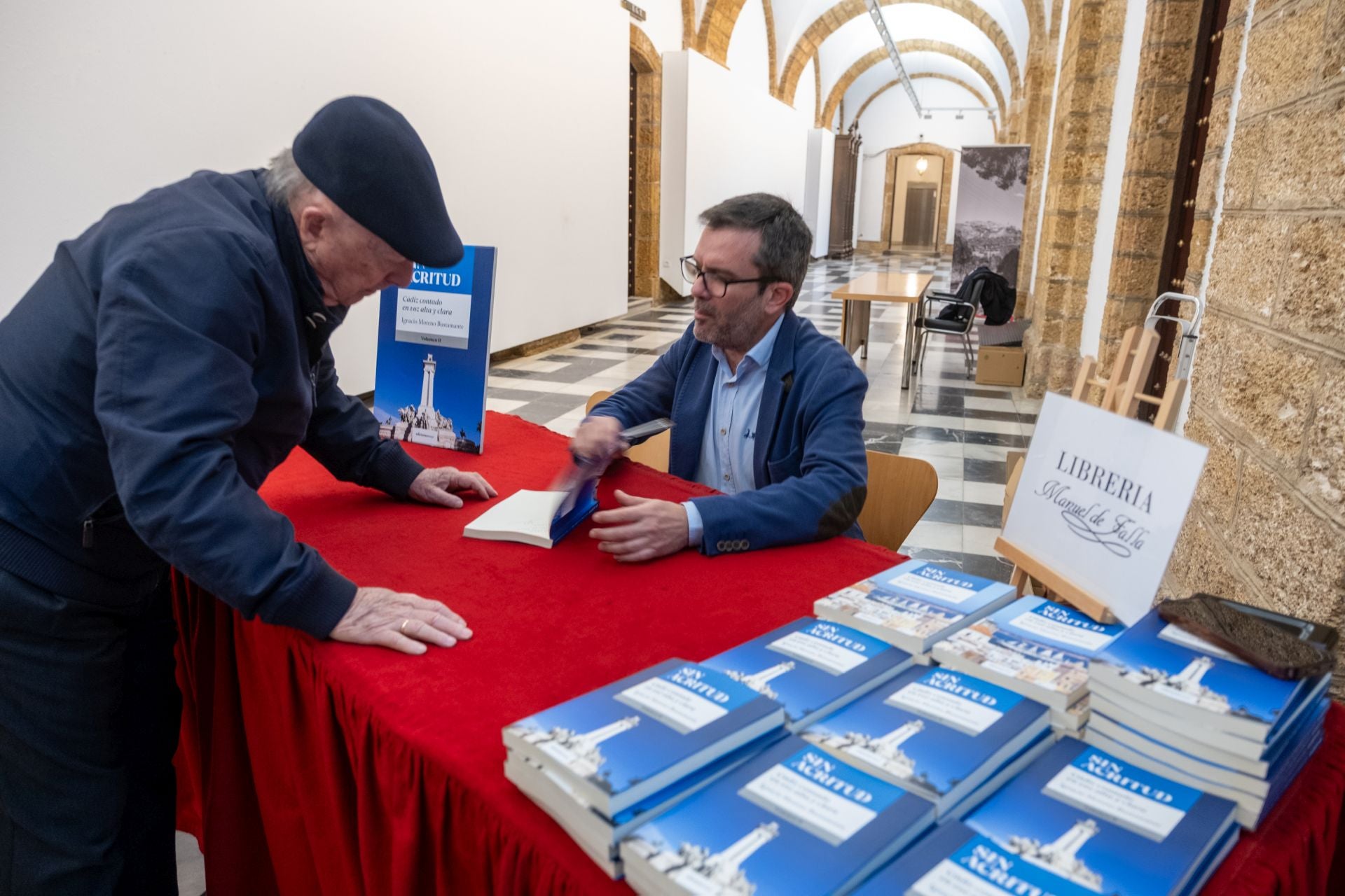 Fotos: Ignacio Moreno Bustamante presenta su nuevo libro