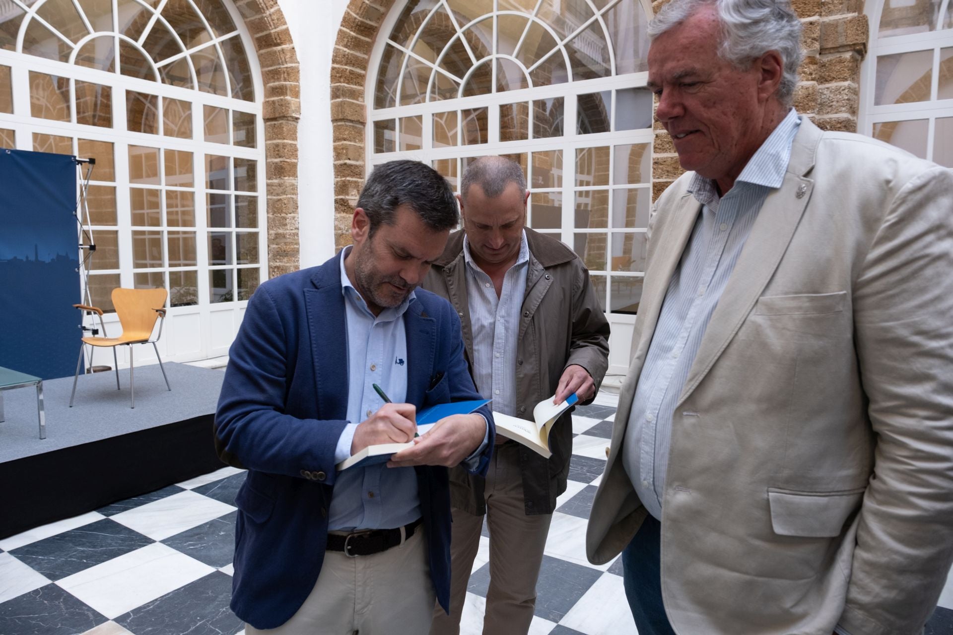 Fotos: Ignacio Moreno Bustamante presenta su nuevo libro