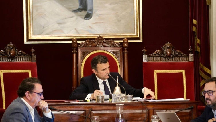 Enésima confrontación política entre PP y PSOE por el nuevo hospital de Cádiz, y de nuevo sin solución a la vista