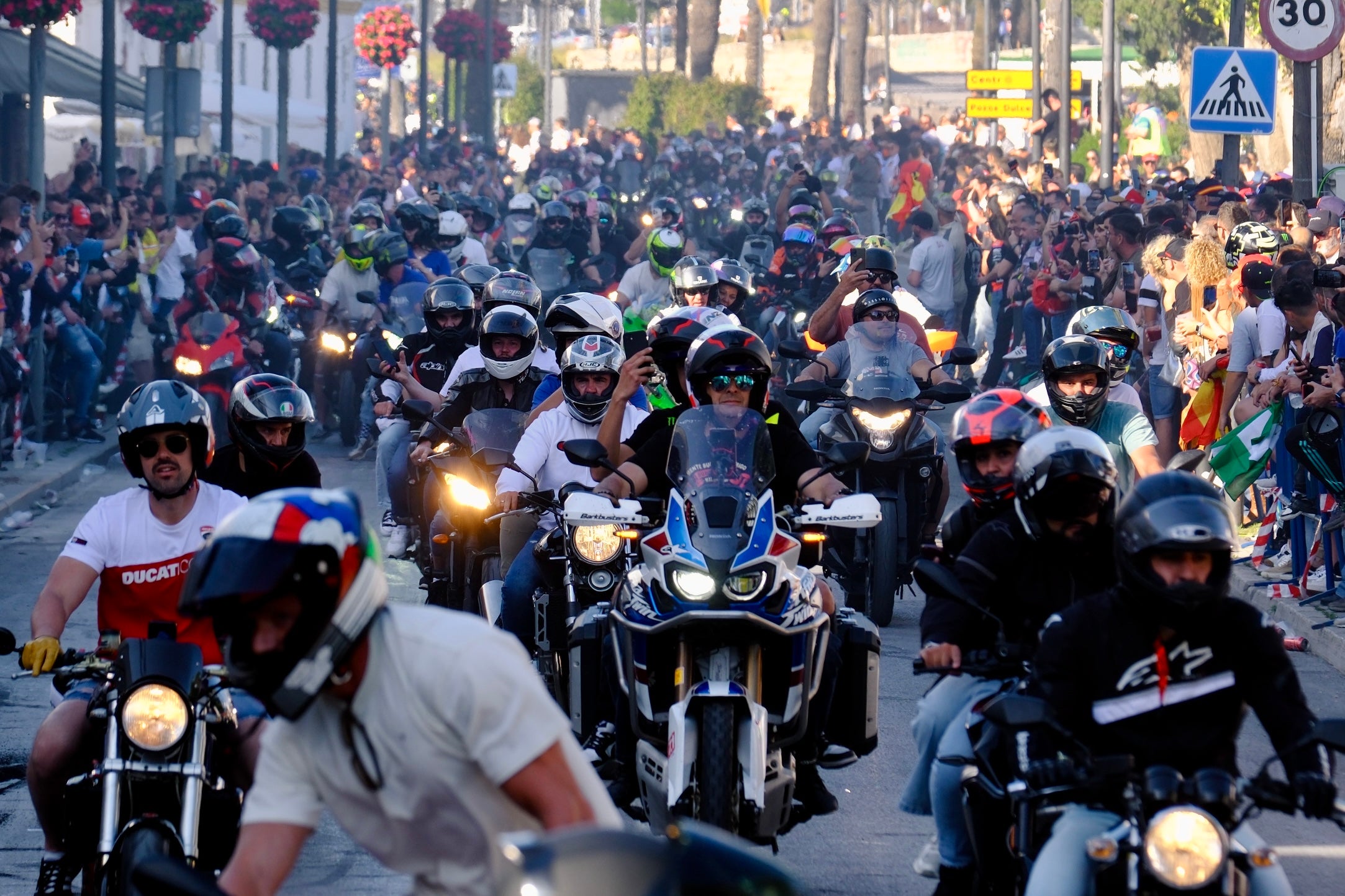 El rugido de las dos ruedas