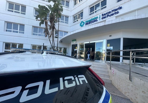 La Policía, en el hospital de El Puerto.