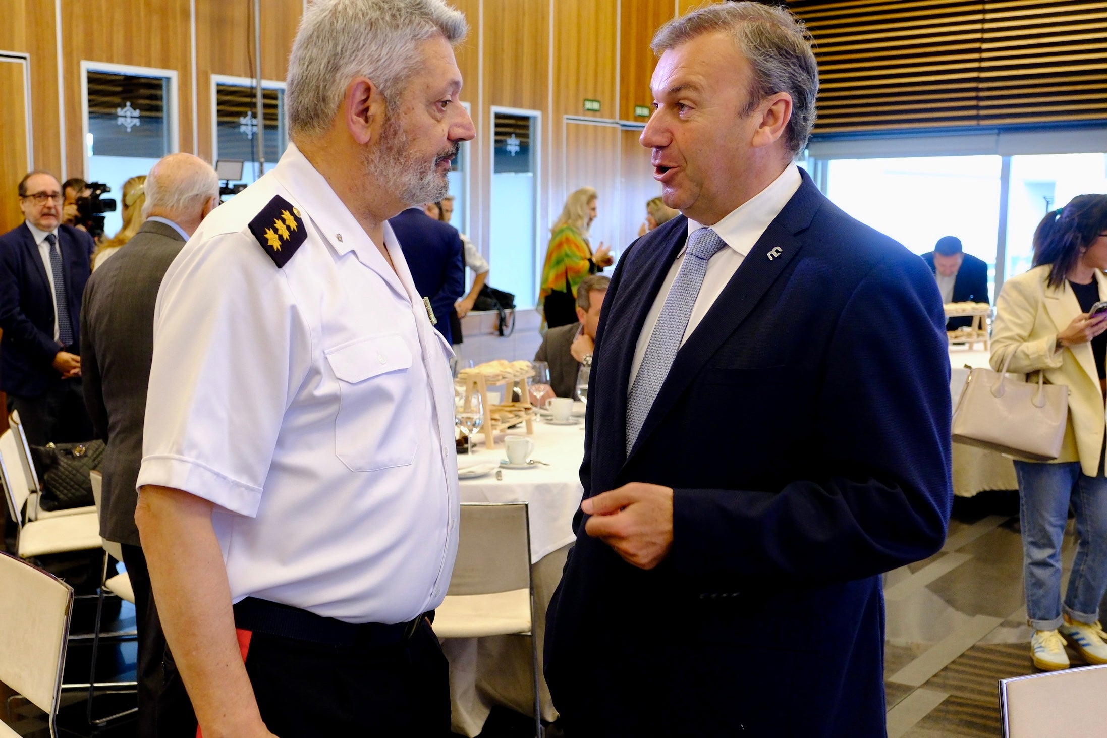 Fotos: Ambiente en La Mirada Económica de ABC y LA VOZ con Rocío Blanco